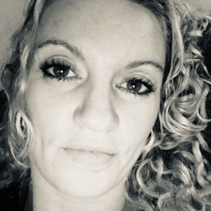 Meet your Posher, Cortney